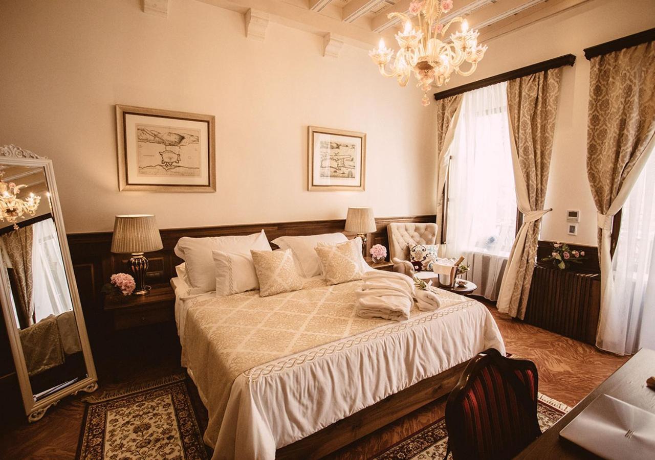 Heritage Hotel Cardo Сплит Екстериор снимка