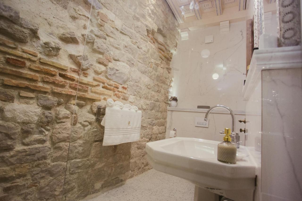 Heritage Hotel Cardo Сплит Екстериор снимка